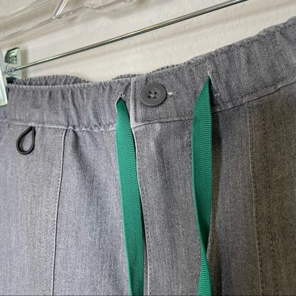 Figs Cairo cargo heather gray scrub pants sz medium
